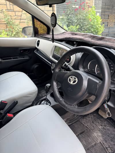 Toyota Vitz 2014