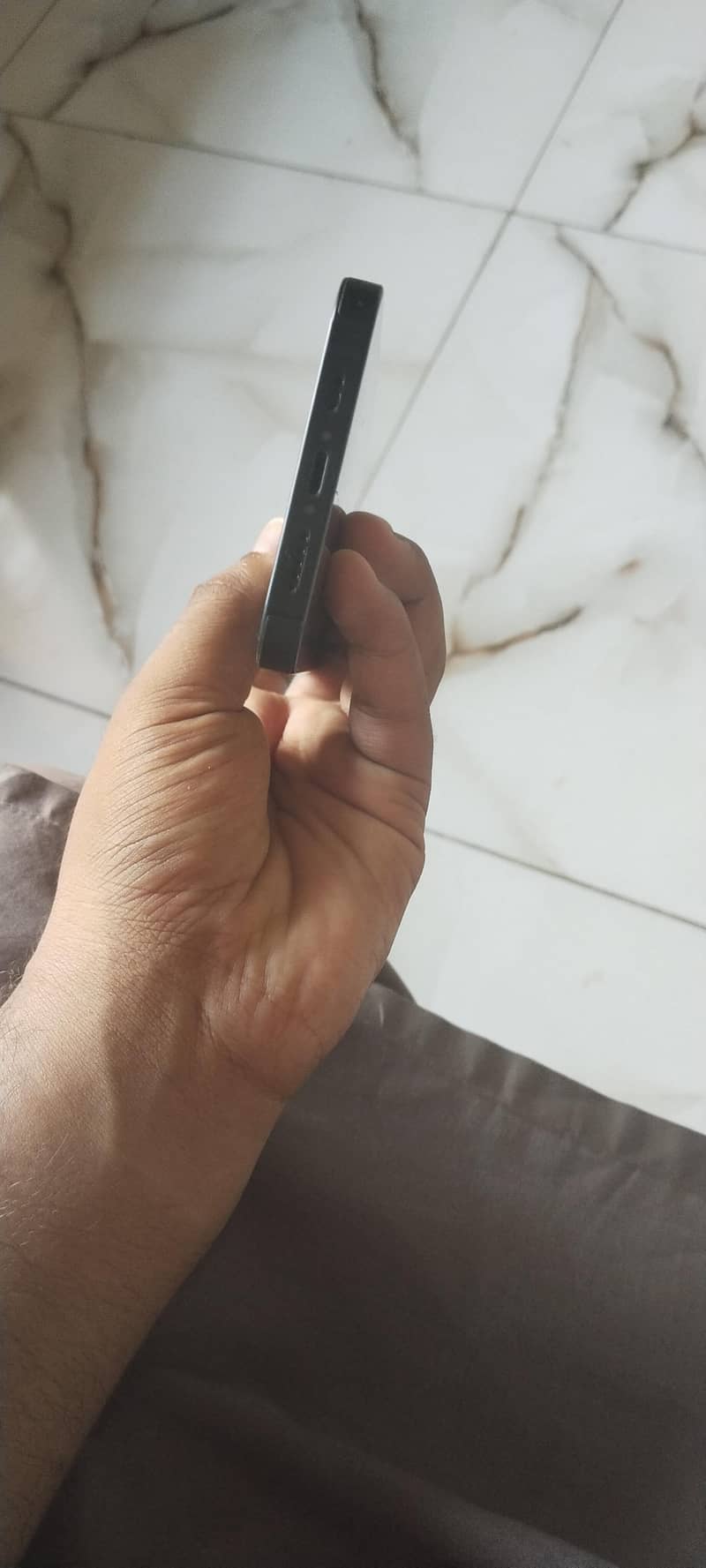 Apple iPhone 13 4