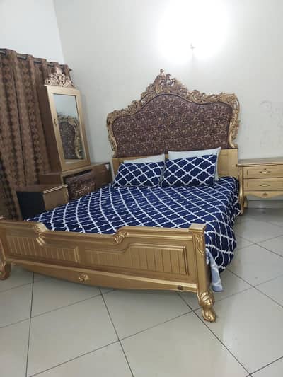 Bedroom set