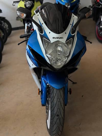 Suzuki GSR 600 2012