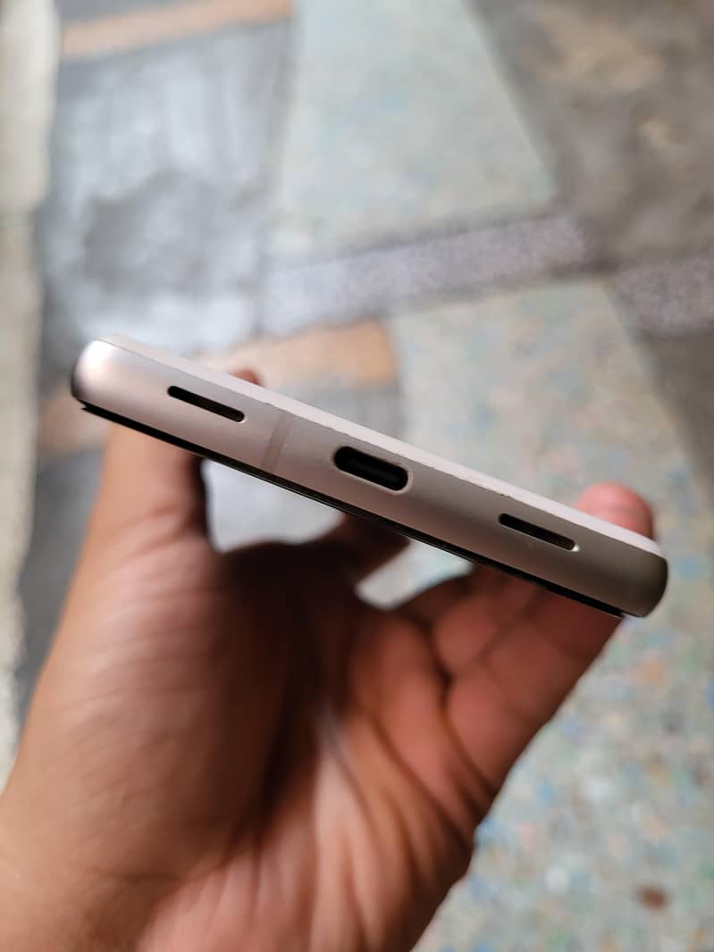 Google Pixel 7a 3