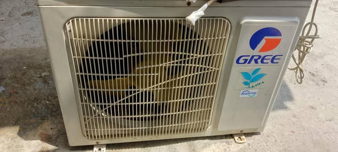 Gree AC (۔ DC Inverter Ac perfect cooling and heating