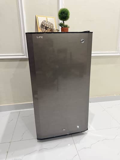 Pel mini Fridge