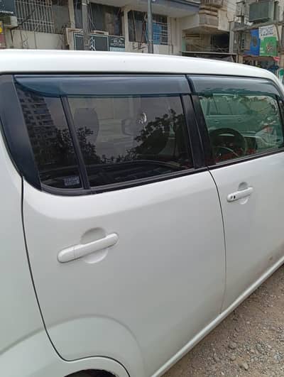Nissan Moco 2015