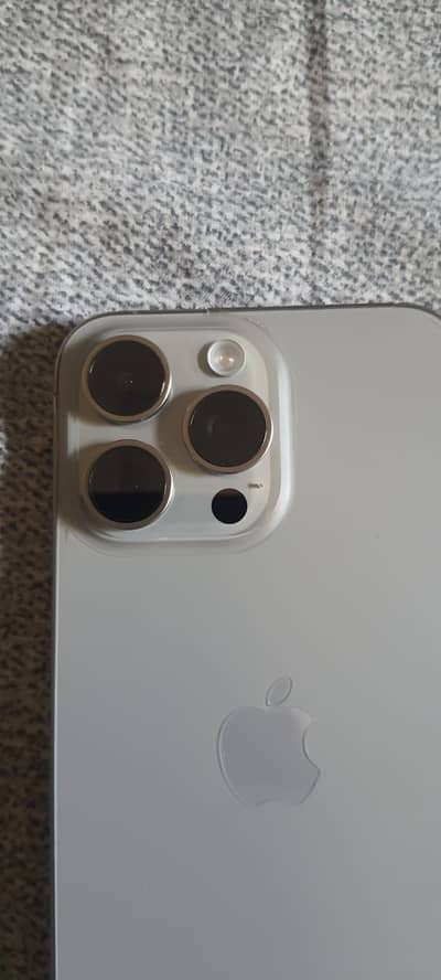 Apple iPhone 15 Pro Max