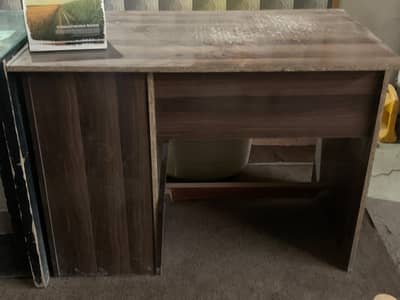 2 computer table used with mirror