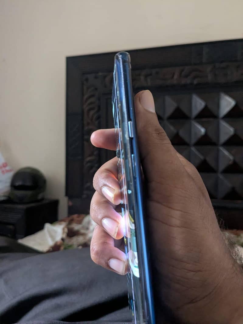 One Plus 7 Pro 3