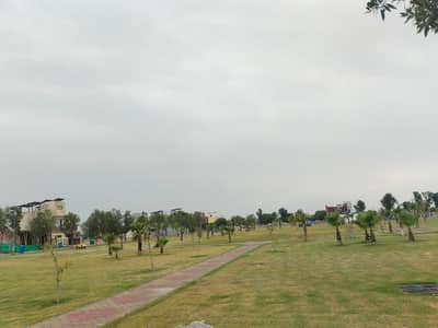 I Sell 5 MARLA PLOT IN B Facing park BAHRIA EDUCATION MEDICAL CITY