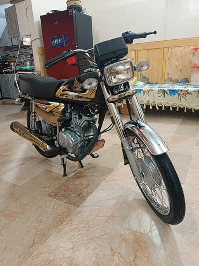Honda CG 125 Gold Edition Model 2026 - Brand New Condition.