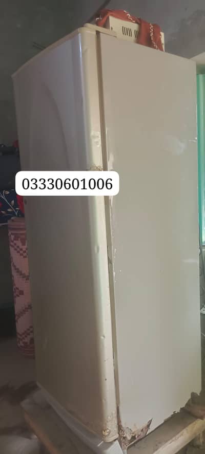 medium size refrigerator Dawlance company