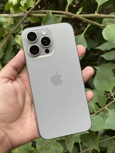 Apple iPhone 15 Pro Max