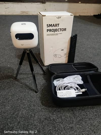 Smart projector All in one