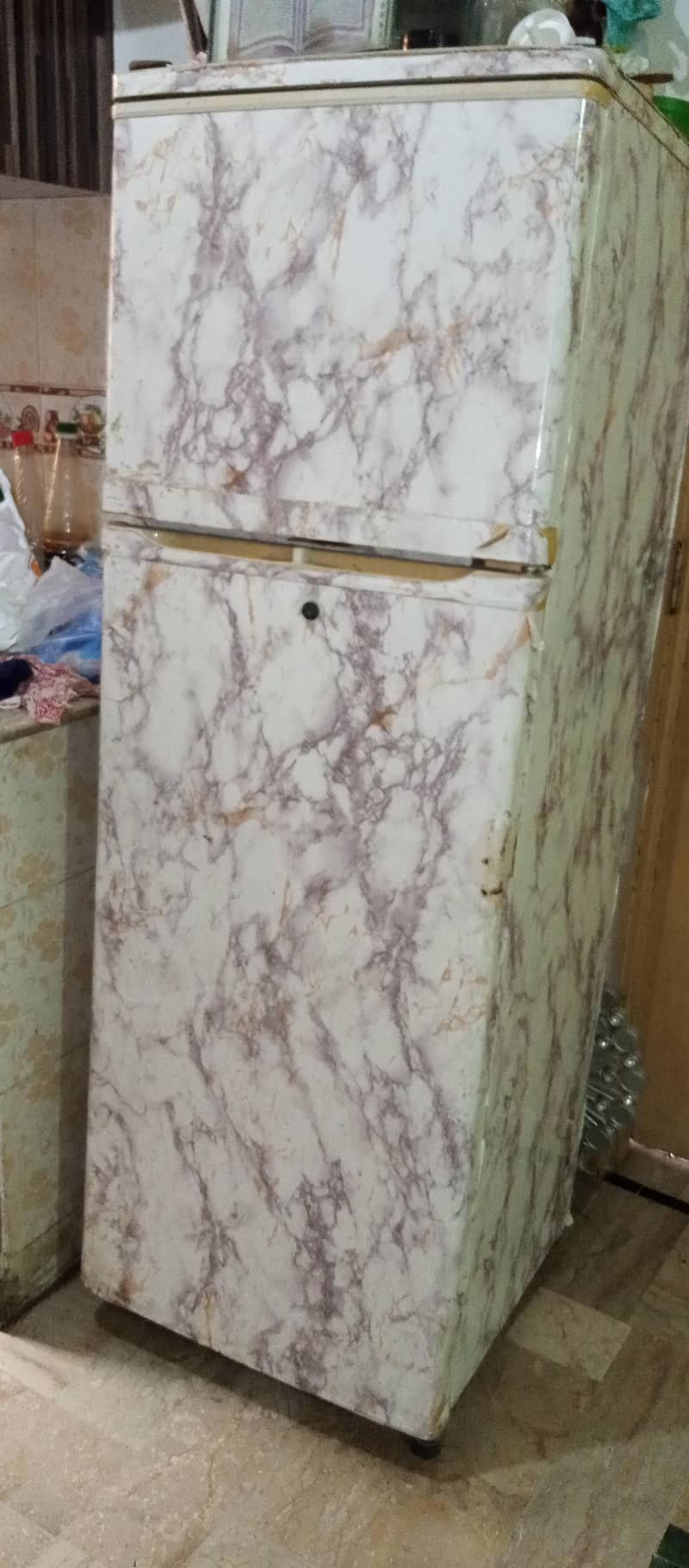 waves fridge 1