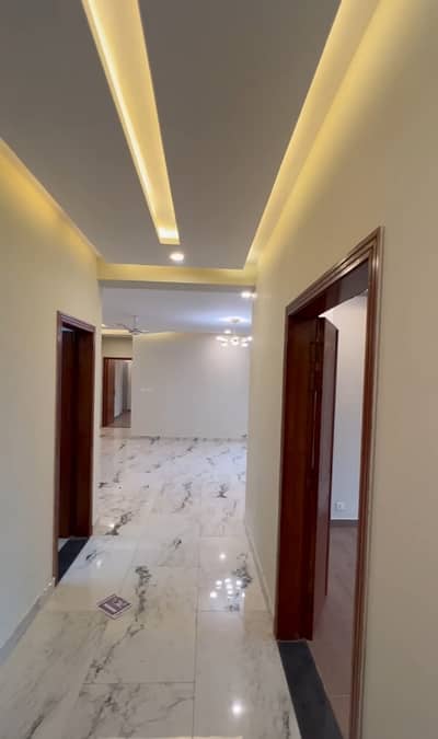 3 Bed Room Apartment Available For Sale in Askari 11