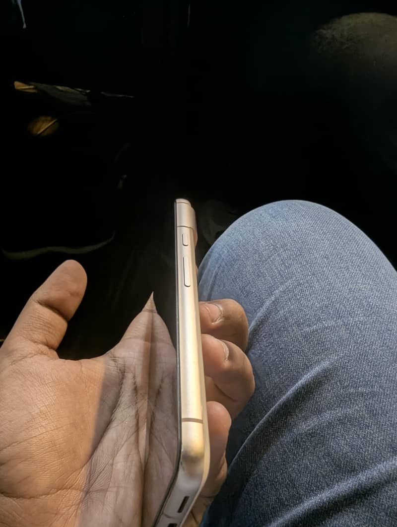 Google Pixel 8 2