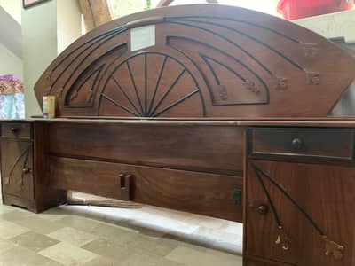 KIng SIza Bed