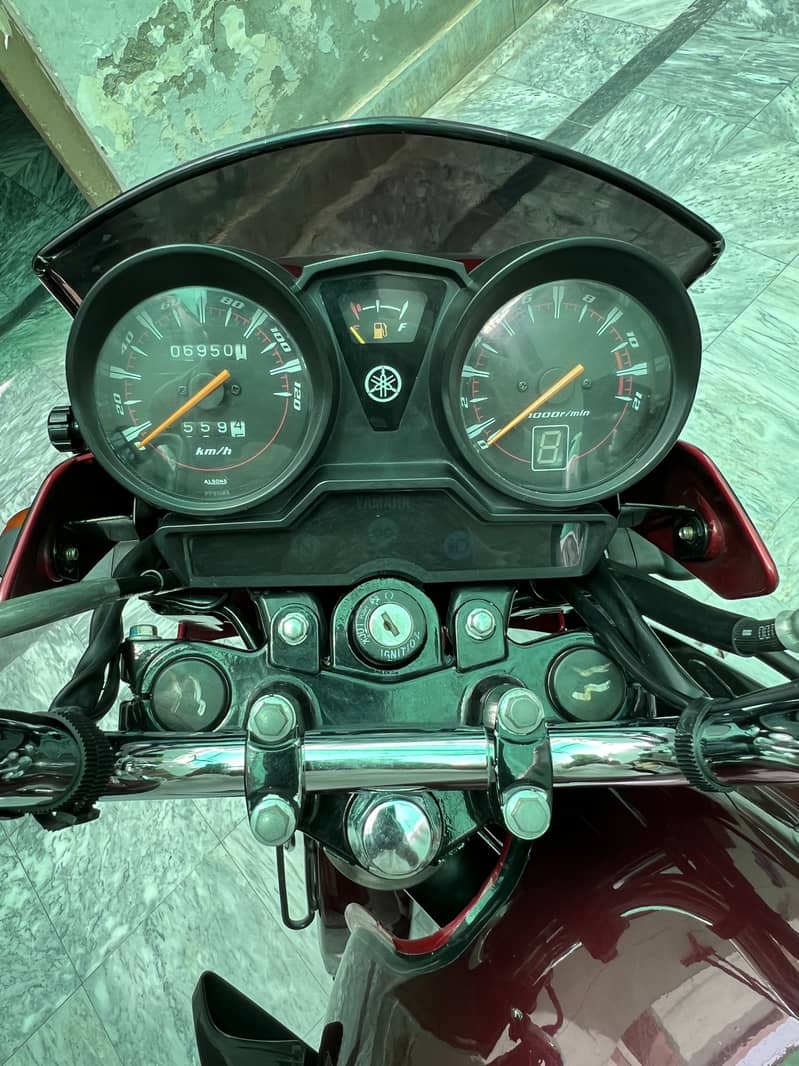 Yamaha YBR 125 2024 Fresh Condition Low Mileage Bike 2