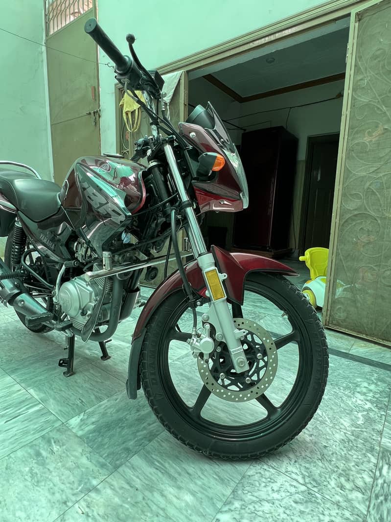 Yamaha YBR 125 2024 Fresh Condition Low Mileage Bike 4