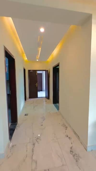 3 Bed Room Apartment Available For Sale in Askari 11