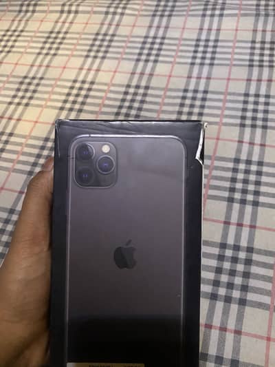 Apple iPhone 11 Pro Max with box