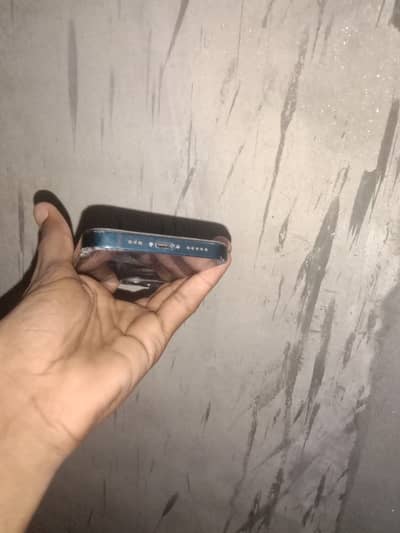 Apple iPhone 13 sale and exchange possible