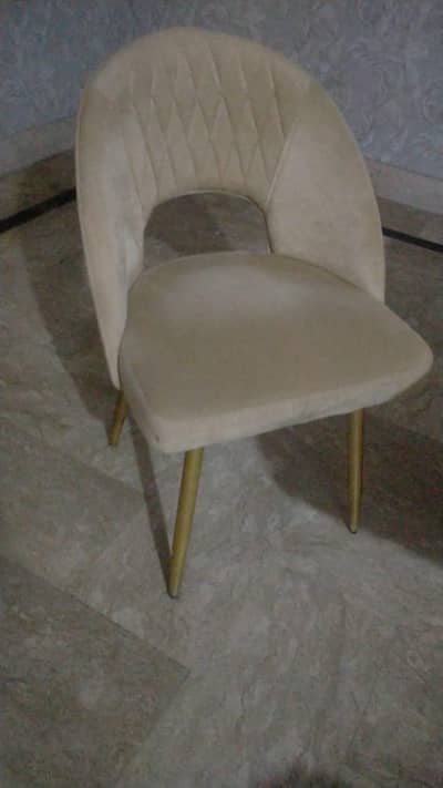 dining table sale in Johar town Lahore