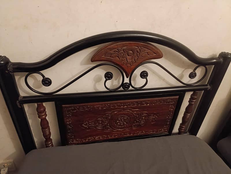 2 single beds 2