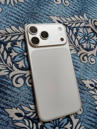 IPHONE 17 PRO MAX / URGENT SALE/JV