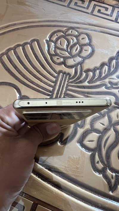 Infnix Note 40 pro / 12/256