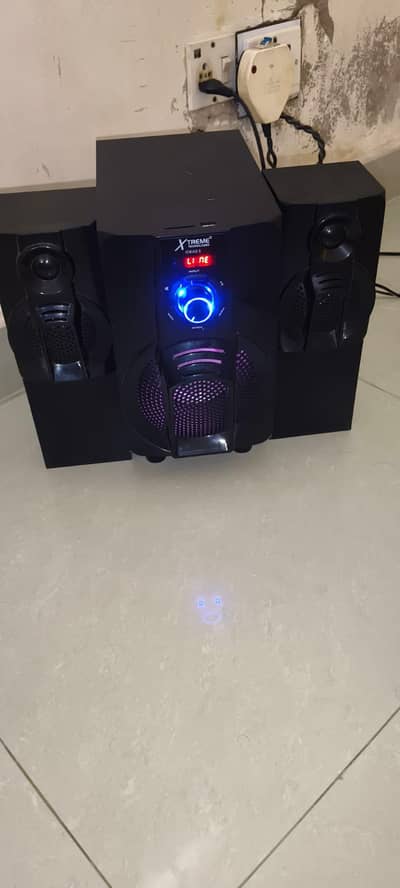 Xtreme Technologies Ideas 5 Woofer Speakers Speaker System (With Box)