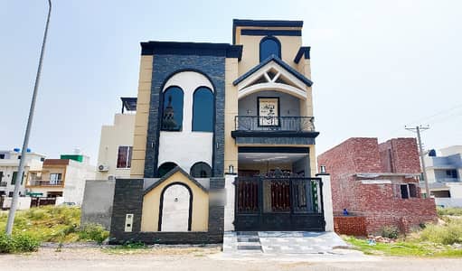 Prime Location 5 Marla House For Sale In Paragon City - Imperial 2 Block Lahore