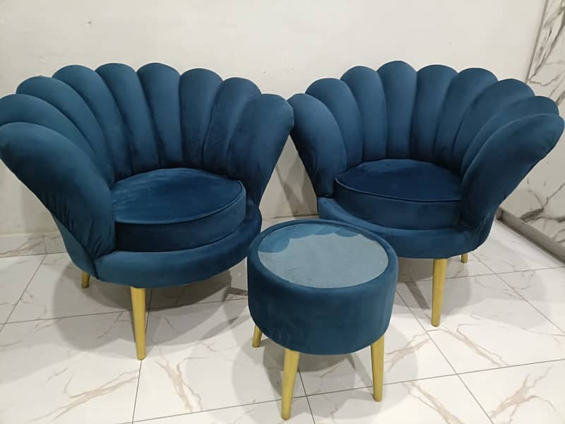 Chairs with coffee table 5