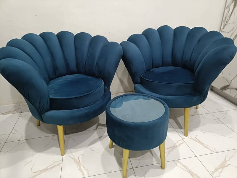 Chairs with coffee table 6