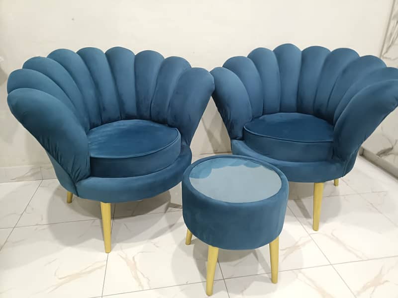 Chairs with coffee table 7