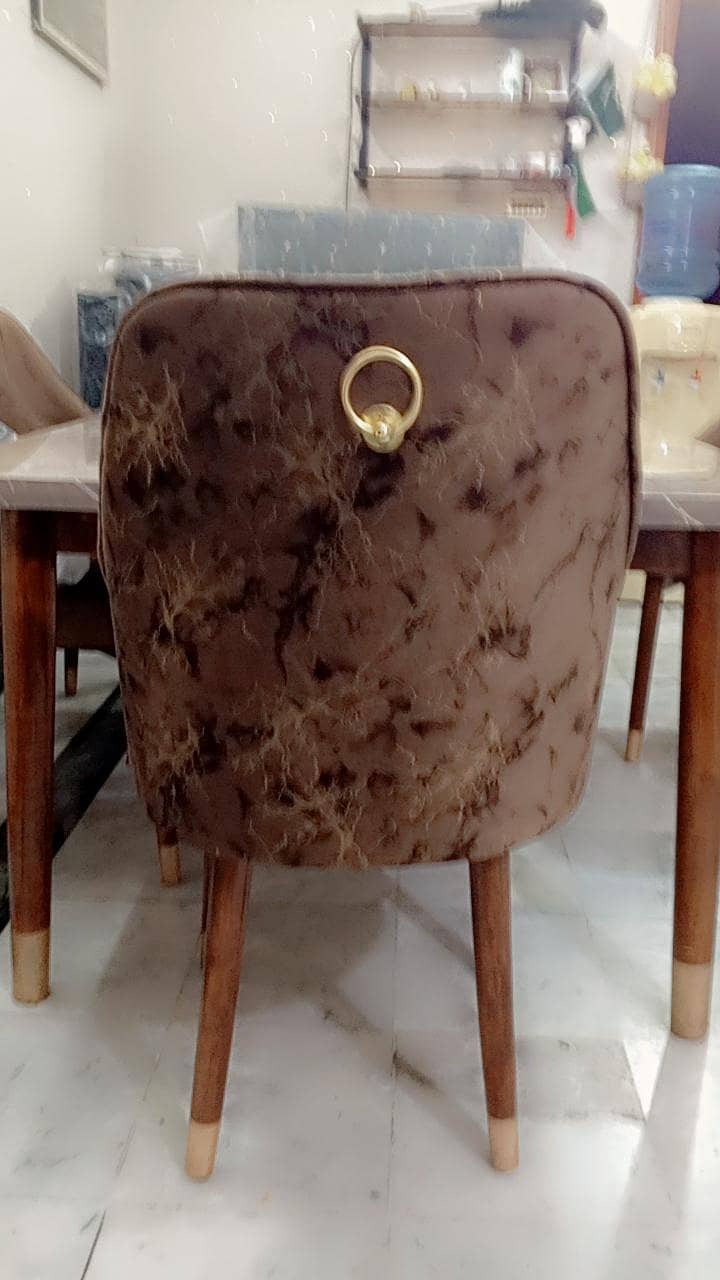 Dining table 6