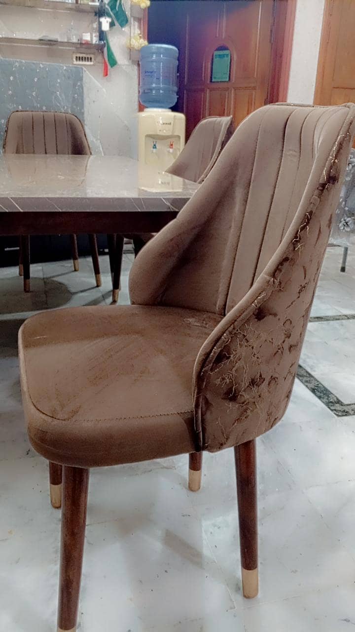 Dining table 7