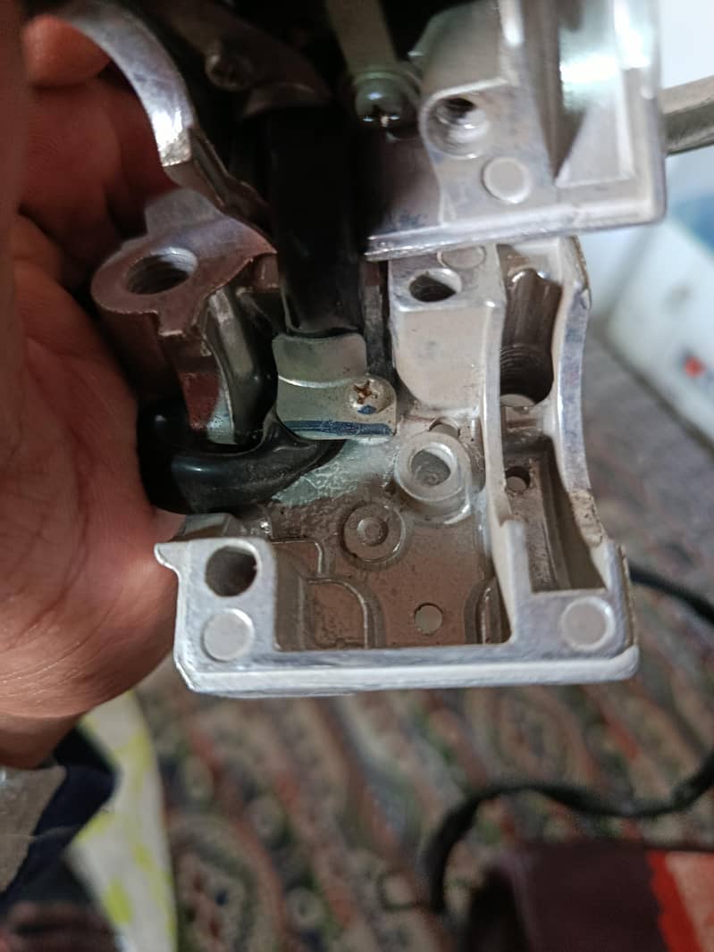 old model grip right side. 2