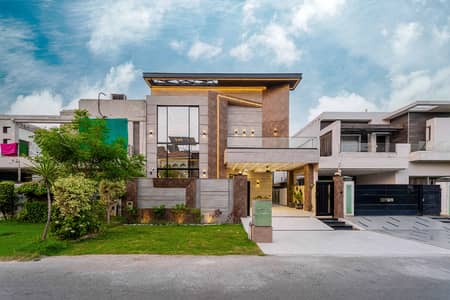 10-Marla Luxur Brand New House For Rent at Hot Location