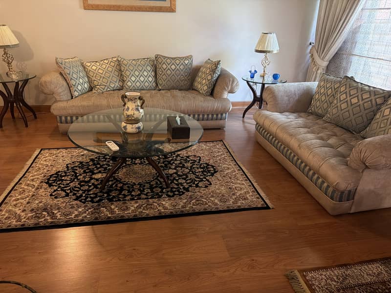 Drawing room sofas settee with tables 0