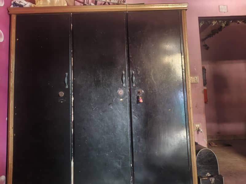 wardrobe 3