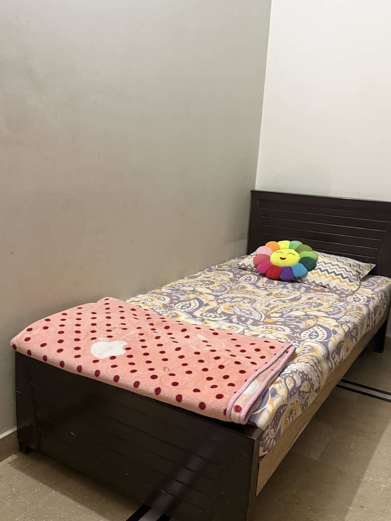 Single beds pair 1
