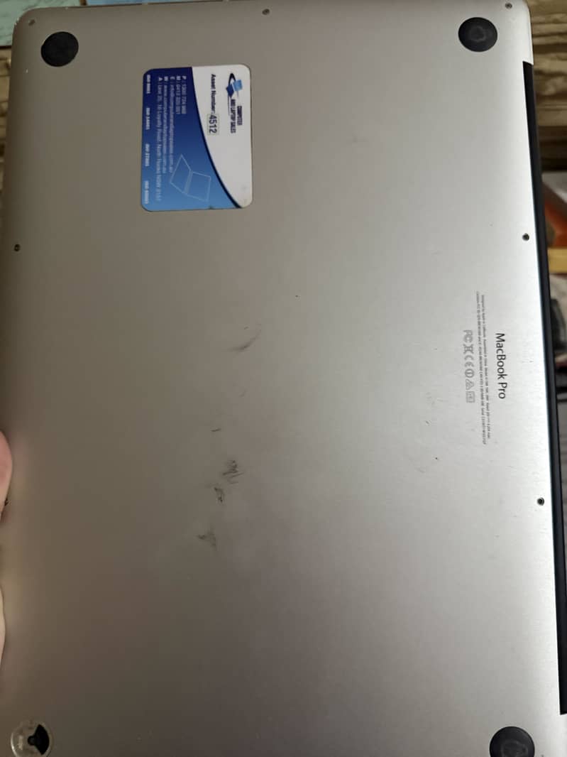 MacBook Pro 1