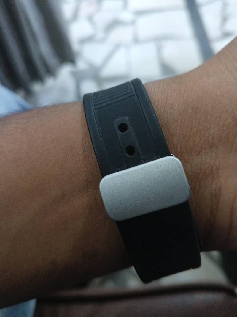 Watch 3