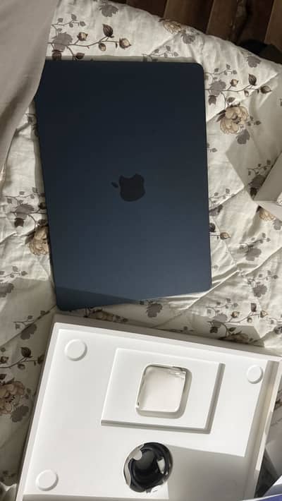 MacBook Air M3 16/256