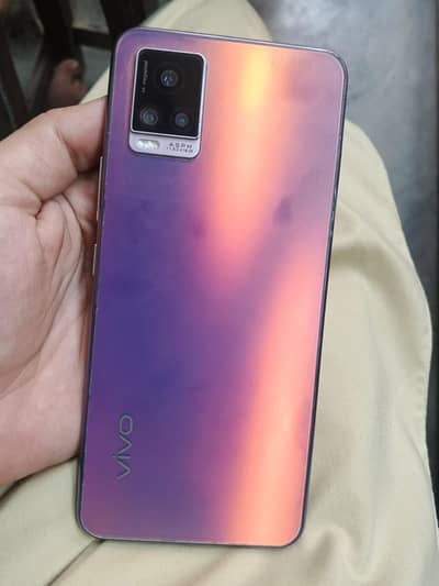 Vivo V20