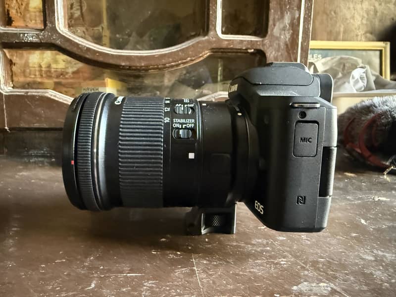Cannon Eos  M50 0