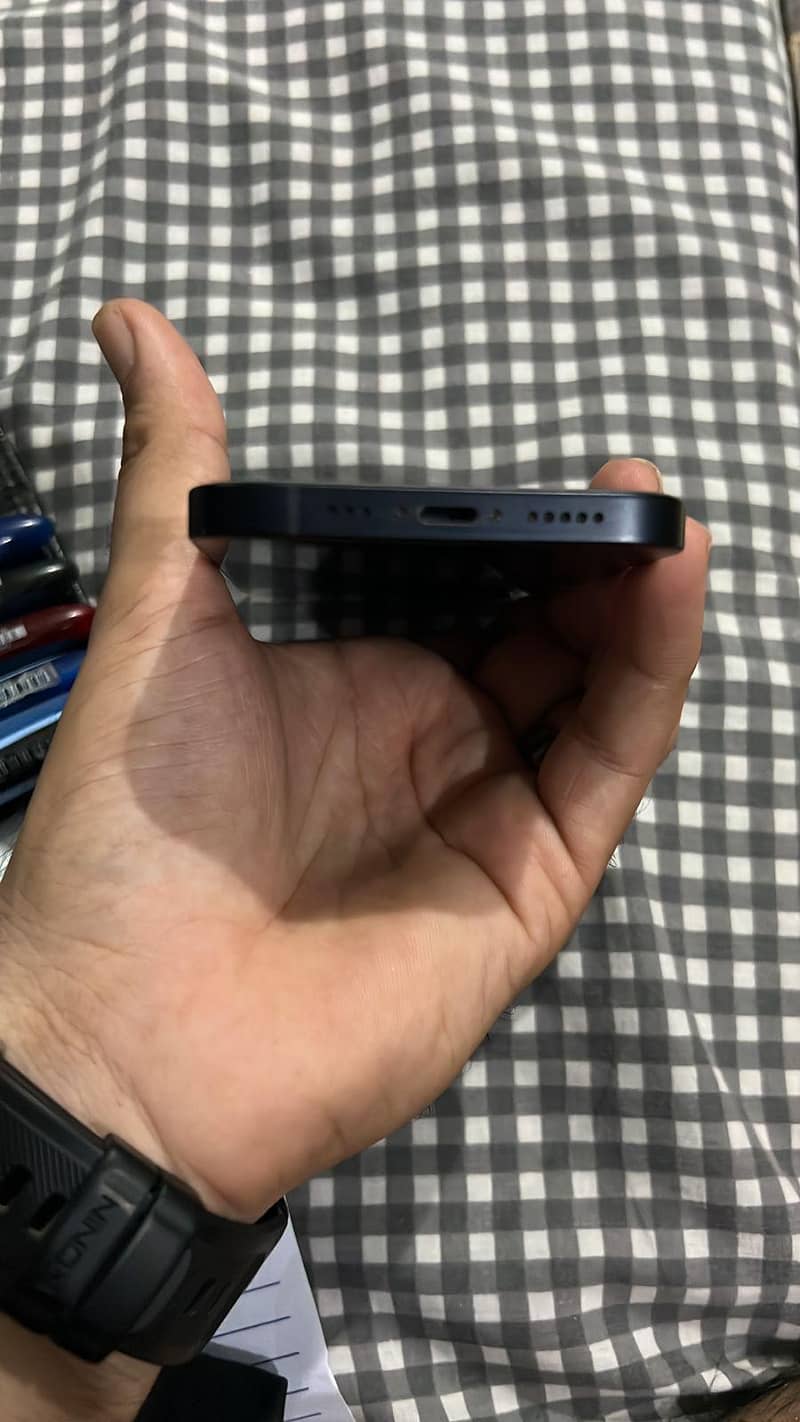 Iphone 12 3