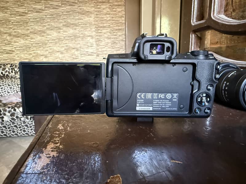 Cannon Eos  M50 1