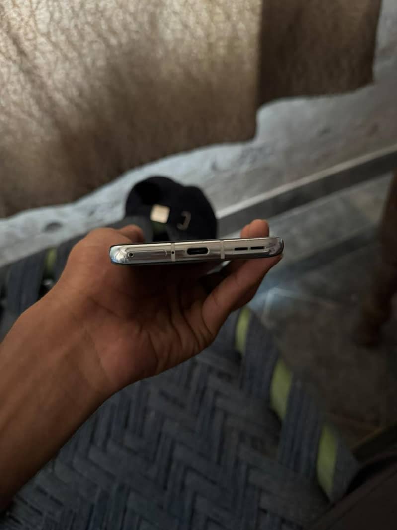 One Plus 9 pro 5
