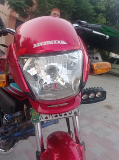 Honda prider cb 100cc bike